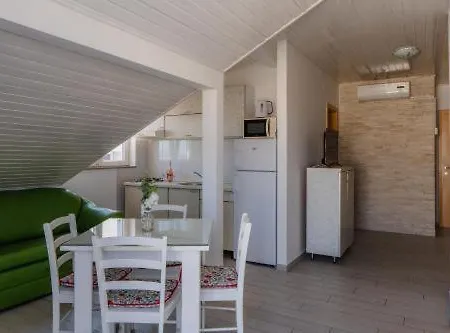 Wilma Apartment *